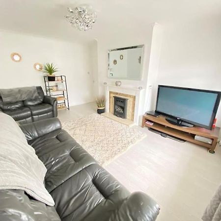 Alton Towers & Foxtail Barns & Oak Barns & Peak District Villa Wetleyrocks Buitenkant foto